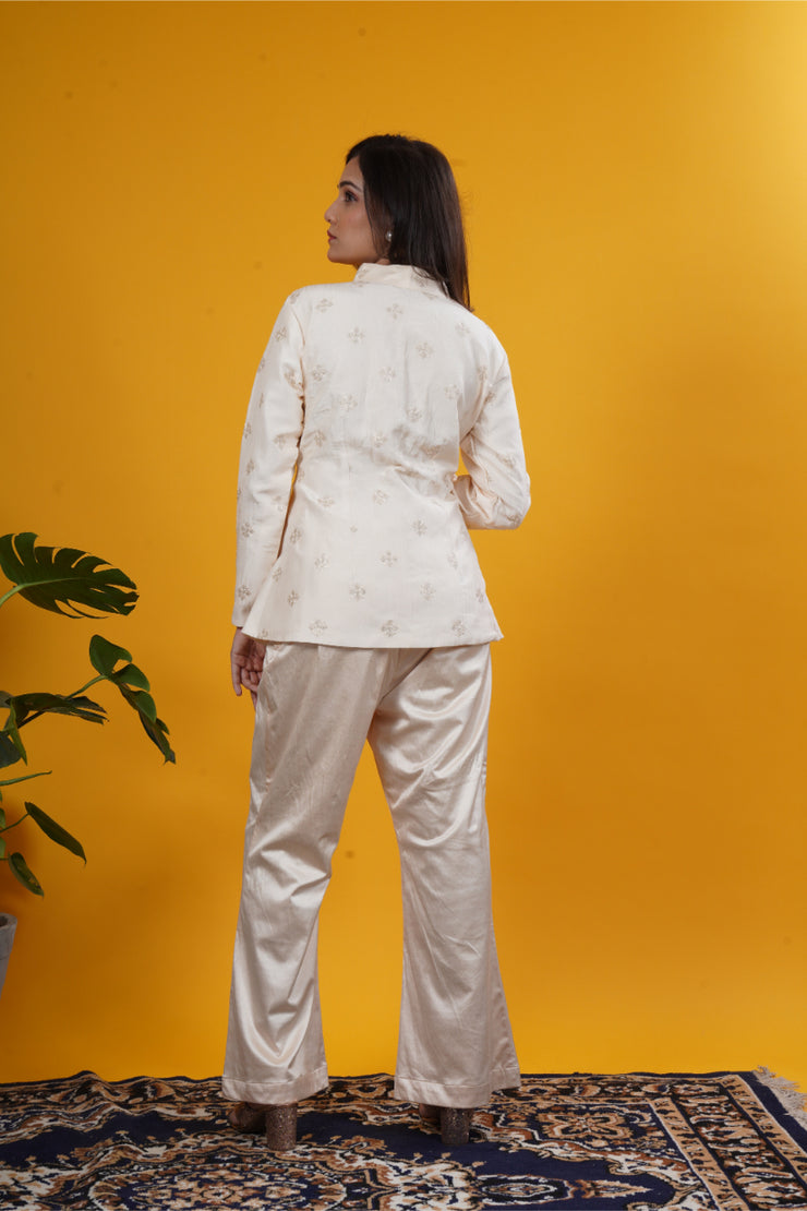 Ivory Upada Silk Butte Work Jacket Set with Stretchable Pants