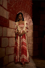 Mehr Rang embriodery jacket with blouse and pants